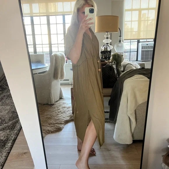 Zara Midi Dress - Picture 2 of 3